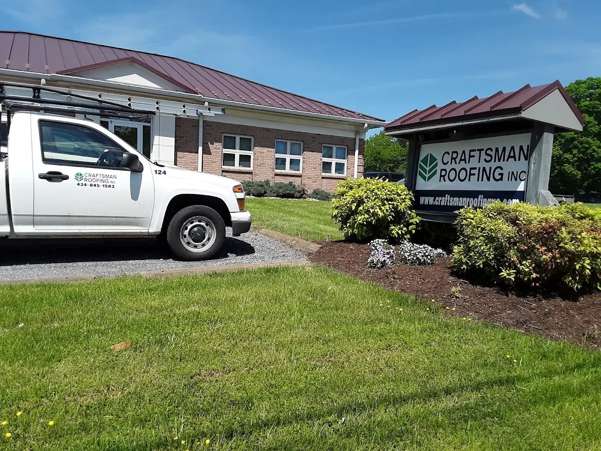 Quality Roof Replacement by experienced craftsmen in Forest North